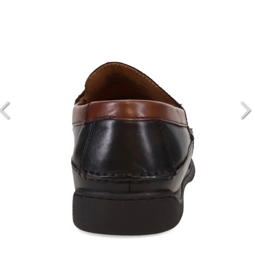 NIB Dockers Brown and Black Loafers with Tassels
NIB (New in Box) - Picture 4 of 5